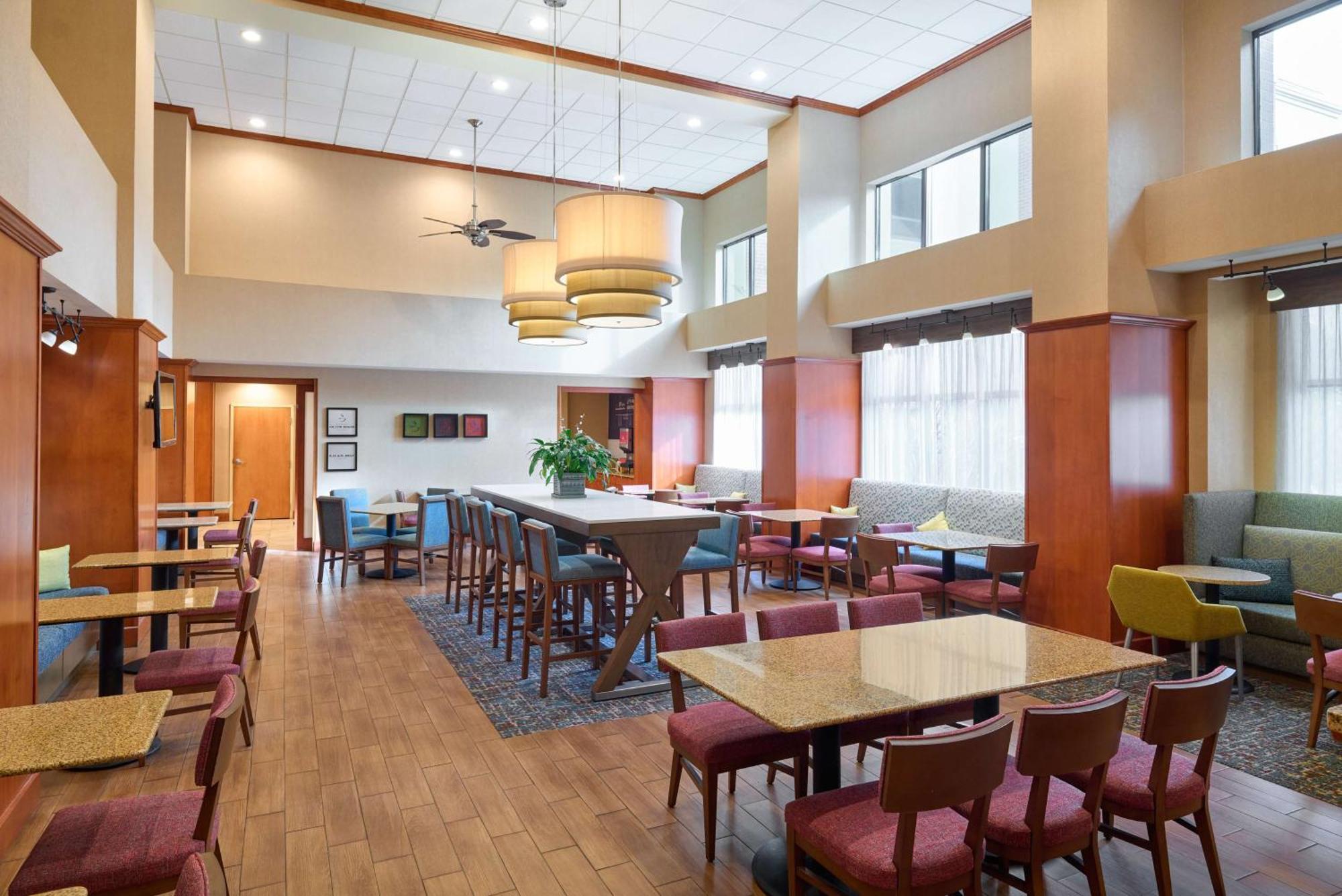 Hampton Inn & Suites Providence / Smithfield Exteriér fotografie